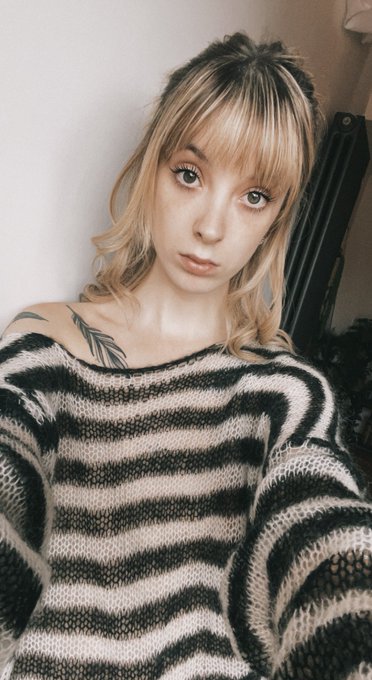 it&rsquo;s spooky season so i&rsquo;m here to spook you https://t.co/0IN35XPH4X