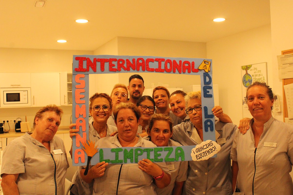 Claudia GarcĂa (@claudiagmorell) on Twitter photo Some sweeties today to celebrate #InternationalHousekeepingWeek #ThankYou #RoyalSunsetBeachClub đ„° @LauraG_RM <a href="/Minerva_VT/">Minerva VelĂĄzquez</a> <a href="/Marga_MartinH/">Margarita Martin</a> <a href="/MercisDominguez/">Mercedes</a> <a href="/MONTSE54961651/">Montserrat</a> <a href="/EmmaJayneWoodie/">Emma Wood</a> @NereidaChinea <a href="/Jorge_isv/">Jorge</a> Some sweeties today to celebrate #InternationalHousekeepingWeek #ThankYou #RoyalSunsetBeachClub đ„° @LauraG_RM <a href="/Minerva_VT/">Minerva VelĂĄzquez</a> <a href="/Marga_MartinH/">Margarita Martin</a> <a href="/MercisDominguez/">Mercedes</a> <a href="/MONTSE54961651/">Montserrat</a> <a href="/EmmaJayneWoodie/">Emma Wood</a> @NereidaChinea <a href="/Jorge_isv/">Jorge</a>