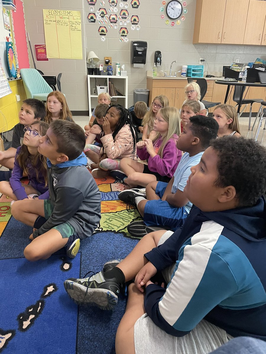 MrsKinkeadsKids's tweet photo. These awesome kids earned a 4 in media!! Woo hoo! Did I mention we are on a streak and have gotten 4s all year! #CREateleaders #CPSbest #CREmediabingo https://t.co/6sMQTcTi01