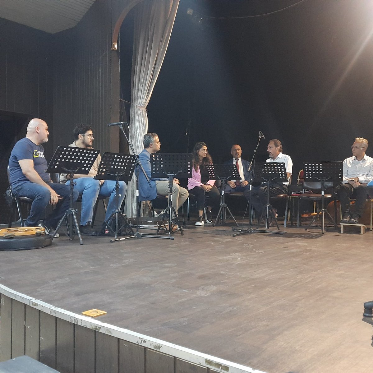 CevreBursa's tweet photo. @CevreBursa birimi olarak Şehir Buluşmaları programı kapsamında ses ve sahne sanatçılarımızı ziyaret ettik. Misafirperverlikleri için Bursa Klasik Türk Müziği Koromuz ve Bursa Devlet Tiyatromuza teşekkür ederiz.
 @csk_bsk 
 #ŞehirBuluşması https://t.co/AhEdait4MZ