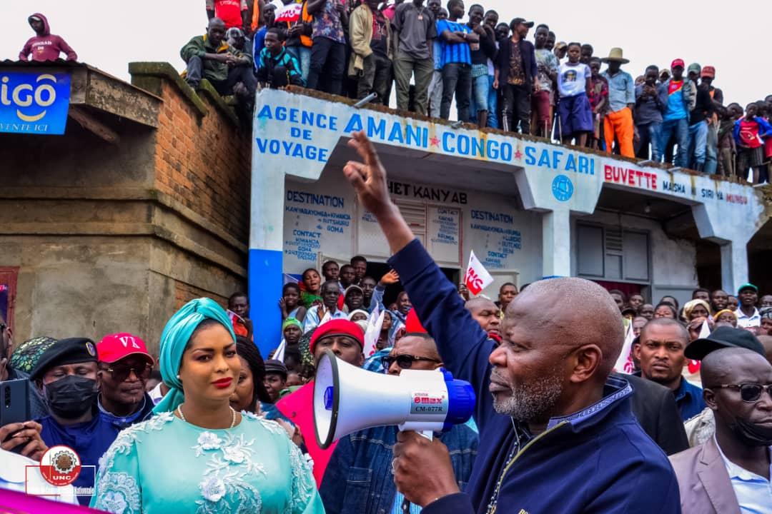 BenNazerSe's tweet photo. #Tournée #AMANIA: À #Kirumba dans le territoire de #Lubero, à la tête de sa caravane de Paix, @VitalKamerhe1a appelé le groupes armés à déposer les armes et à oeuvrer pour la Paix !

#VK_EST_UN_MYSTERE... https://t.co/7yMtK939KR