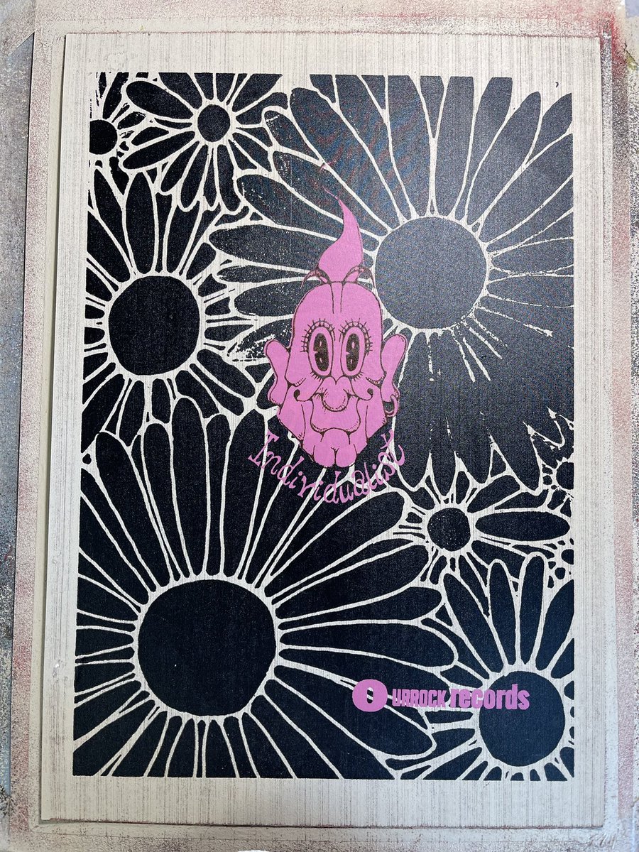 sabow438's tweet photo. 夏の終わりはこんな絵描く。
individualist
〜older man & flowers〜
another version
#individualist
#anotherversion
#ourrockrecords
#oiderman
#flower
#silkscreen
#silkscreenart
#花とおじさん
#インディビジュアリスト https://t.co/WxqRsFSHD6