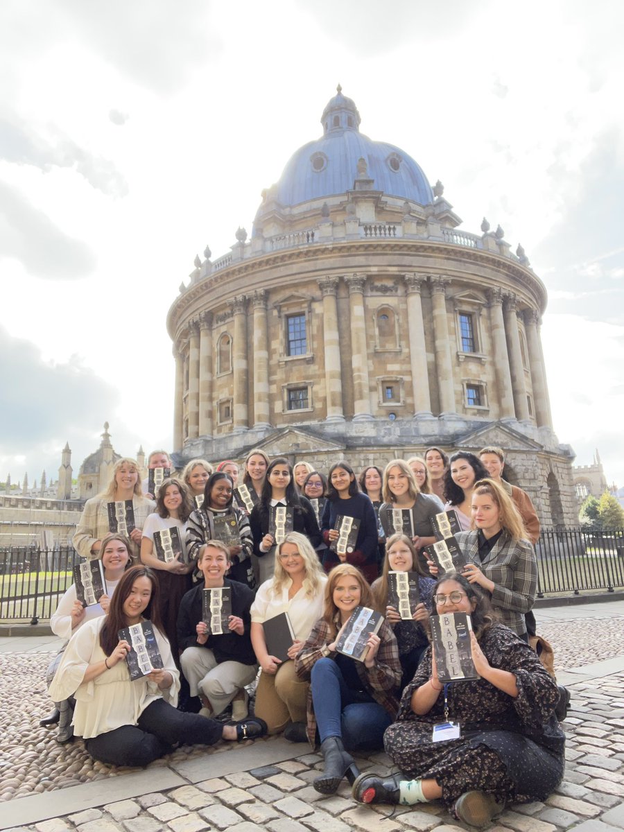 victoriwrites's tweet image. @kuangrf, students of the Columbia Publishing Course at Oxford University (Exeter) all picked up copies of BABEL &amp;amp; have been absolutely devouring it. Brilliant story set in a wondrous city. Thanks for the book (and the delightful references)!