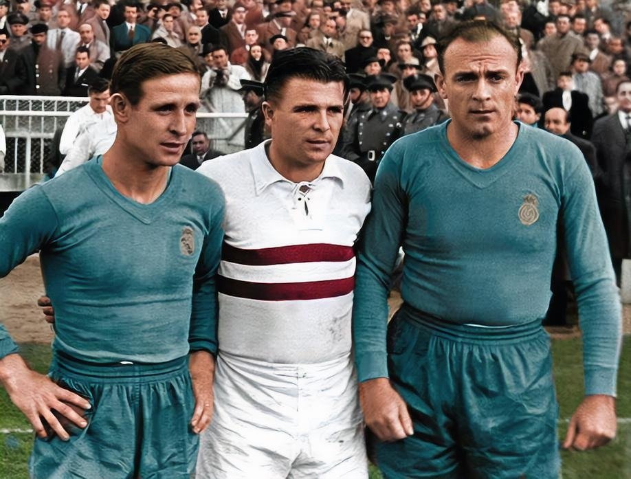 Nostalgia Futbolera ® on Twitter "Raymond Kopa, Ferenc Puskas y