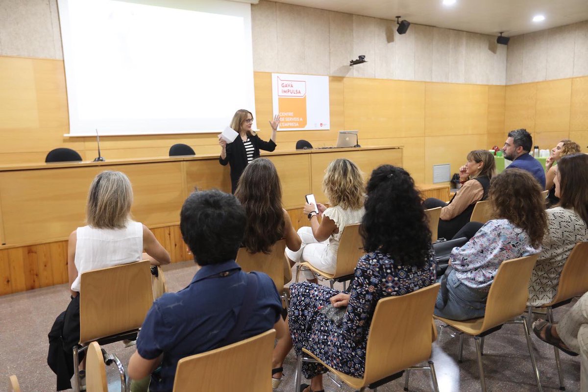 El talent femení és imprescindible per impulsar l'economia!

Hem conclòs el programa “ #Gavà és Dona Emprenedora”, on hem acompanyat a 20 dones a fer realitat el seu projecte empresarial. Moltes felicitats i molta sort!