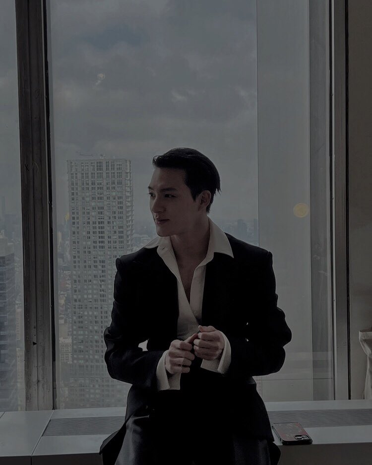 as the main event begins, it's a given for my styling to be even better. doesn't it suit me well, czennies?