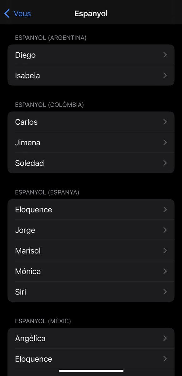 CarlesTT's tweet image. En iOS16 pots triar veus en castellà d’Argentina, Colòmbia, Espanya, Mèxic i Xile. Però el que molesta és que pugues triar entre una veu en valencià i una en català oriental central. #iOS16update #iOS16envalencià