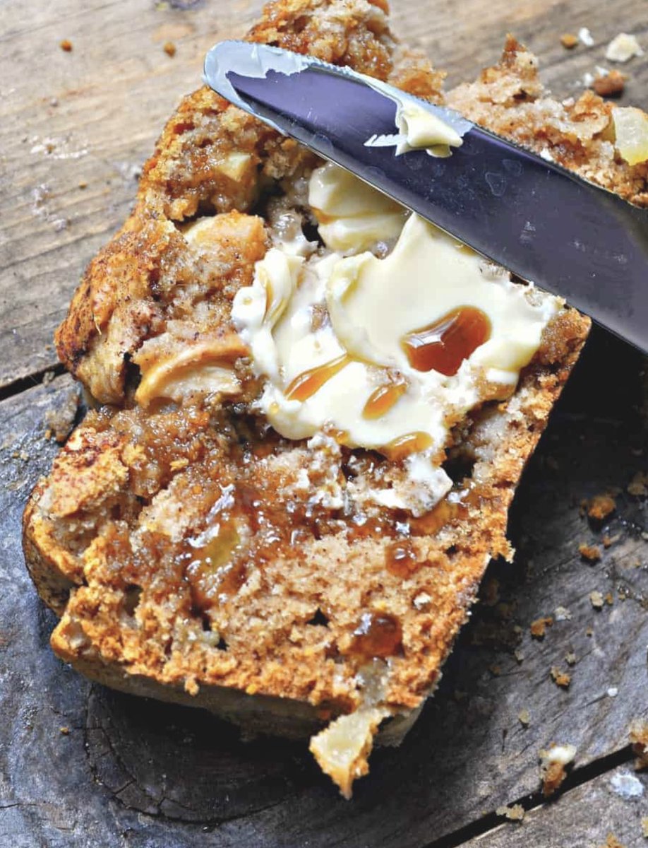 schmoozequeen's tweet photo. #Vegan Apple Pie Bread 🍎☕️
#Plantbased #Apple #AppleBread #Delicious😋 #QuickLoaf
#ApplePie #QuickBread #Snack #Breakfast #Dessert
https://t.co/hn5y67qtIQ https://t.co/nsfrGYQx1J