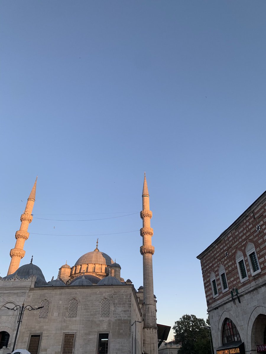 I’m running the London Marathon on October 2nd 🏃‍♂️ to raise money for the brilliant <a href="/childrensociety/">The Children's Society</a>… 

If you’d like to donate you can via this link: 
justgiving.com/fundraising/al…

Ps. Here’s some pictures from my training runs in Istanbul 🇹🇷