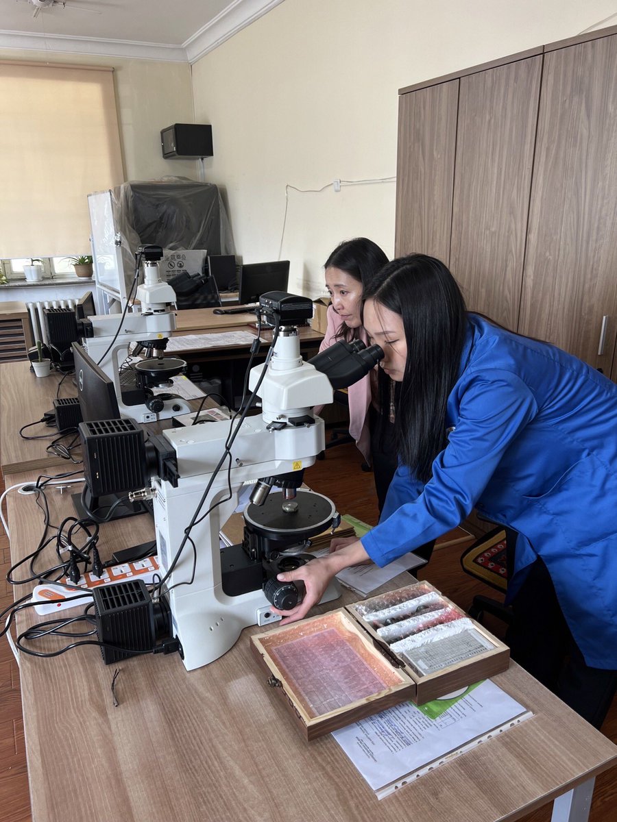 AusMonXtractive's tweet photo. #AMEP2 handed over two microscopes to #NGS for them to conduct geochemical, geophysical, geochronological analysis of the rock samples.
The NGS now can review the laboratory data relating to rock samples & carry out updated studies. Data entry to National geological database & https://t.co/kYkQTOmz4g