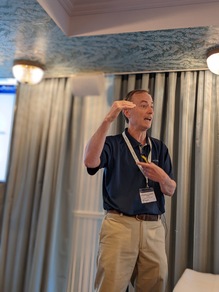 TomislavFriscic's tweet photo. And we're at the Closing Lecture of @Faraday_D on @Mechanochem, thank you @CraigGroup_Duke for giving us a dynamic mechanophore perspective and meeting summary! #FDMechano https://t.co/YPYqaIPevR