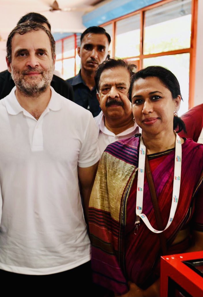 During the #BharatJodoYatra at a little restaurant with my dear leader <a href="/RahulGandhi/">Rahul Gandhi</a> ji &amp; <a href="/chennithala/">Ramesh Chennithala</a> ji.