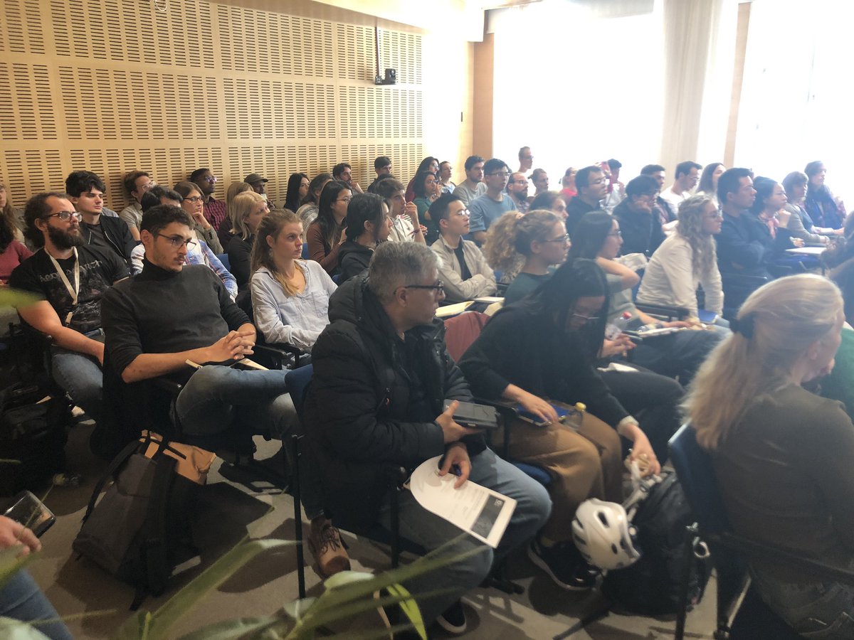ejvillablanca's tweet photo. Packed room. Offering wraps for lunch nicely worked!

@10xGenomics user meeting at @CenterforMolMed @karolinskainst 

Exciting developments in single cell and spatial transcriptomic - #thefutureishere #spatialtrancriptomics #SingleCell https://t.co/p2FAnhj2aD