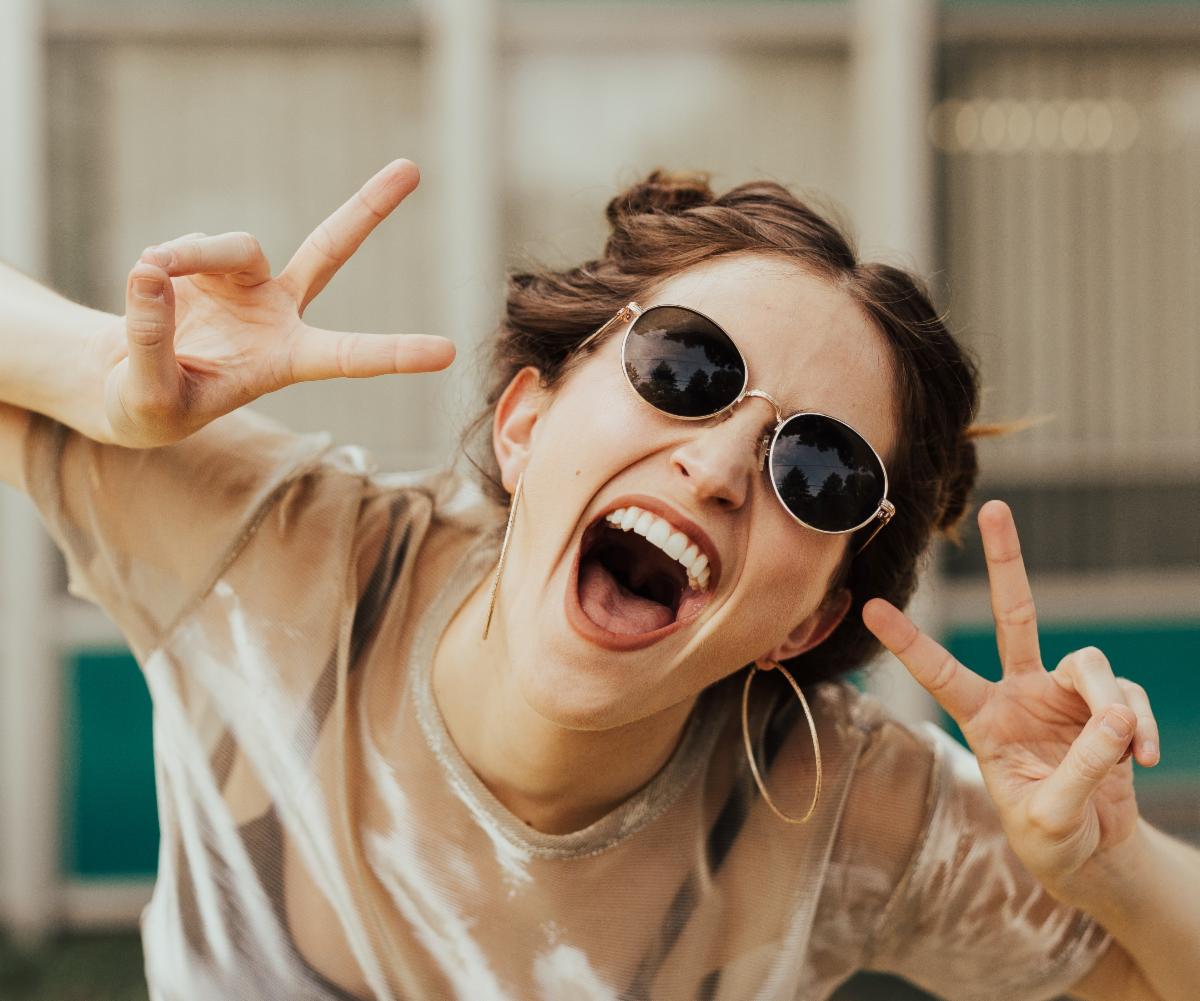 Dawgs, singing, s'mores....  conta.cc/3daJVXS