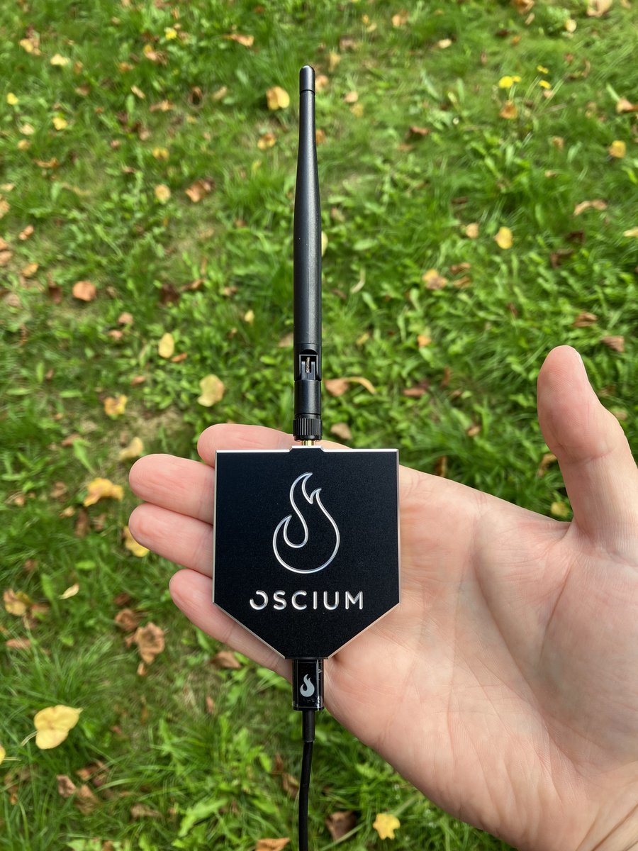 jiribrejcha's tweet photo. No interference, zero access points! That's how 6 GHz looks like 🔎 Let's deploy few Wi-Fi 6E APs.

Loving Oscium's portable tri-band 2.4 GHz, 5 GHz and 6 GHz spectrum analyser called WiPry Clarity🔥 Check https://t.co/cQO9TFepuv

#Oscium #WiPryClarity #WiFi #Tool https://t.co/S6OZfaW6qb