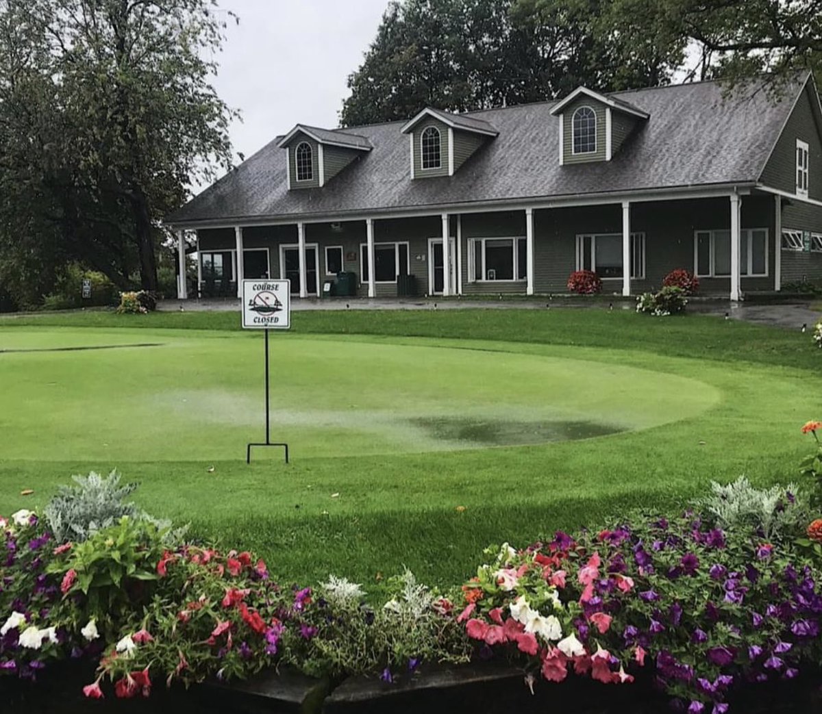 ☝️⛳️☔️ 
Good morning from <a href="/rockyridgegc/">Rocky Ridge G.C.</a> 9/14/22, 
After receiving 3.2’’ inches of rain over the last 24 hours, the golf course is currently closed. The property will once again re-open at noon today. Play will be limited to holes 10-18 and carts will be restricted to paths. #VT