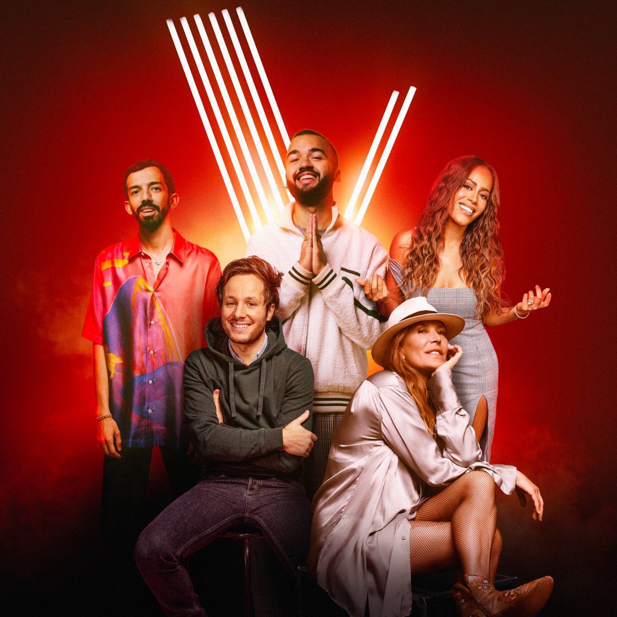 OFFICIEL : Nous avons le plaisir de vous dévoiler la toute nouvelle équipe de coachs de #TheVoice ! ✌️

On vous donne rendez-vous très bientôt sur TF1 avec <a href="/amel_bent/">AMEL BENT</a>, <a href="/Zazieonline/">Zazie</a>, <a href="/VianneyMusique/">Vianney</a>, <a href="/bigfloetoli/">Bigflo & Oli</a> et <a href="/nikosaliagas/">Nikos Aliagas</a> ! 🤩