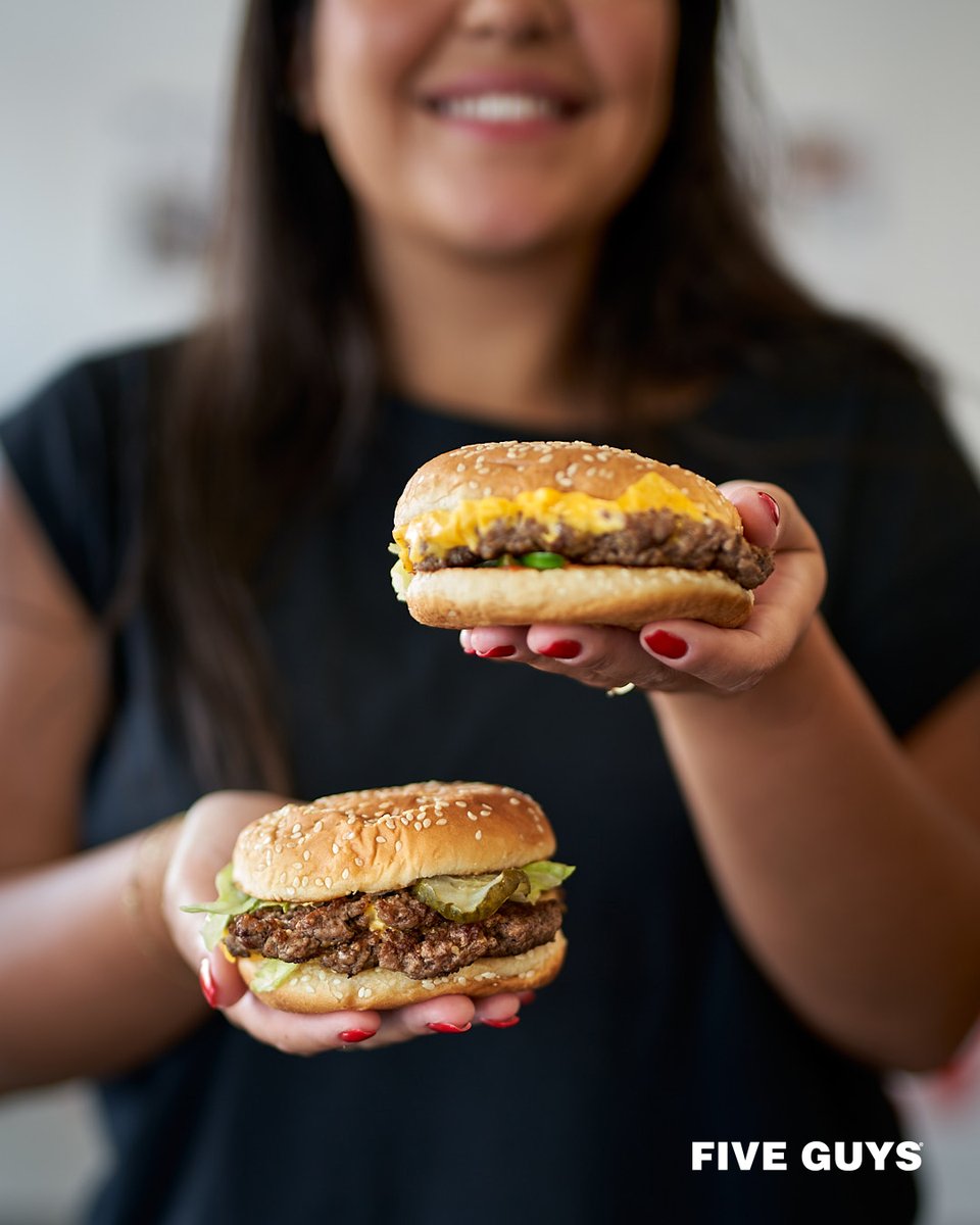 Five Guys Kuwait tweet media