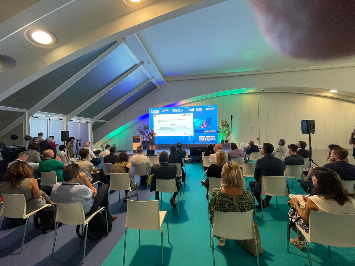 FEMEVALes's tweet photo. 🚗¡Estamos en #SmartMobilityValencia @MobilityVlc presentando el proyecto #Erasmusplus CAR MASTER TRAINING para ayudar a la formación de las personas responsables de la producción en las empresas!
 
#SMV2022 iniciativa de @GVAeconomia @Avia_automocion https://t.co/thWf4YGsyc