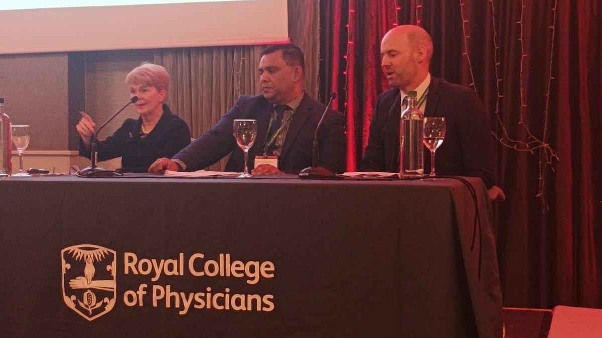 "We need more beds, more staff, more money" says <a href="/dr_aon/">Aidan O'Neill</a> in answer to a question about tackling winter pressures. "And improving integrated care, avoiding admission" adds <a href="/NashidDr/">Dr Nashid Alam</a>. Audience suggests more community physicians and support for acute care at home. 
#rcpupdate