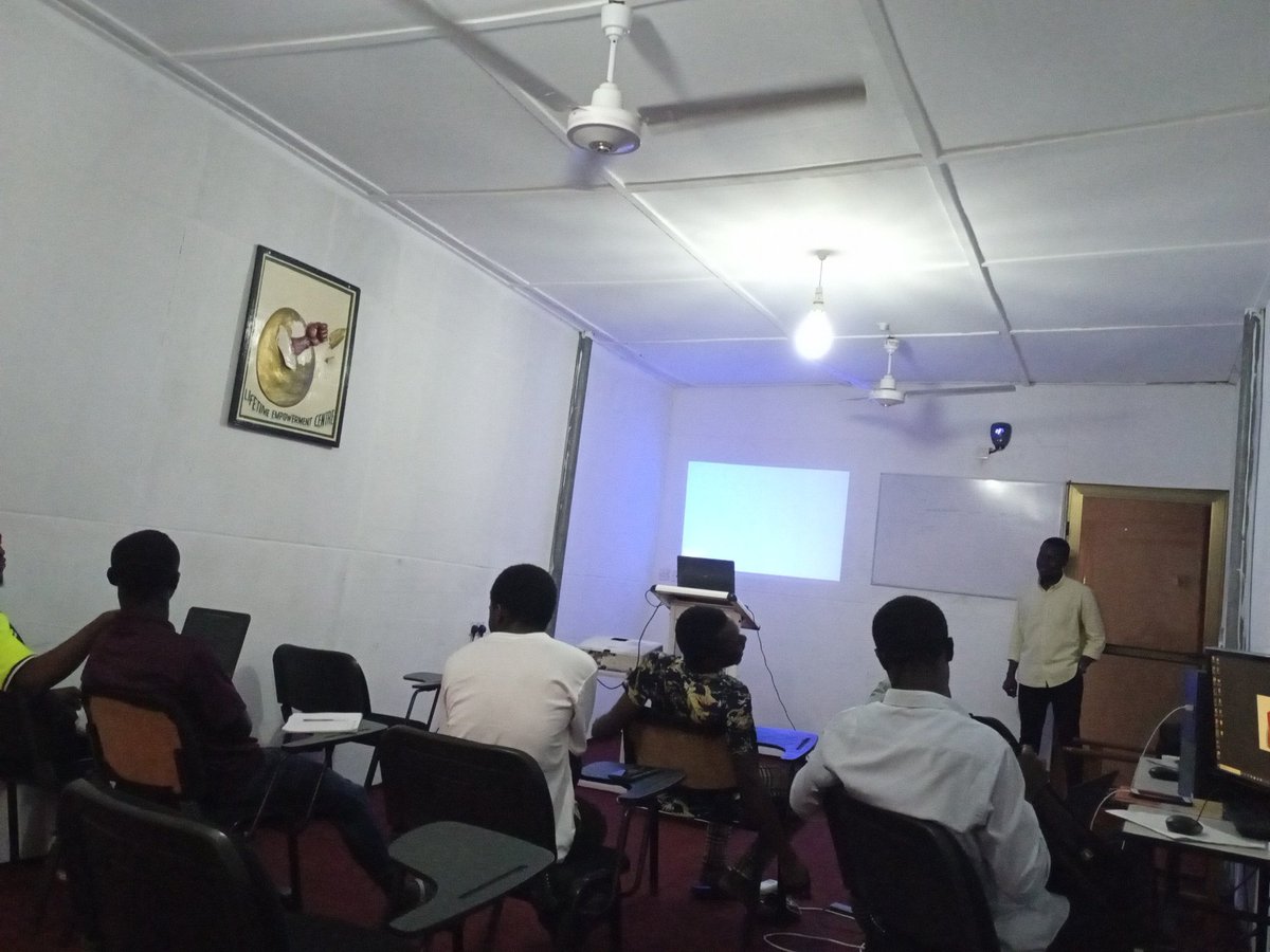 Lanceimi's tweet image. We're ready to train you and make you great in the Media field. Learn Photography, Camera Operating, Graphic Designing, Motion Graphics, Video Editing, etc. for 3 months and start a great career in the Media Industry. Register Now! #mediaschool #BayernBarca #mediacourse #ghana