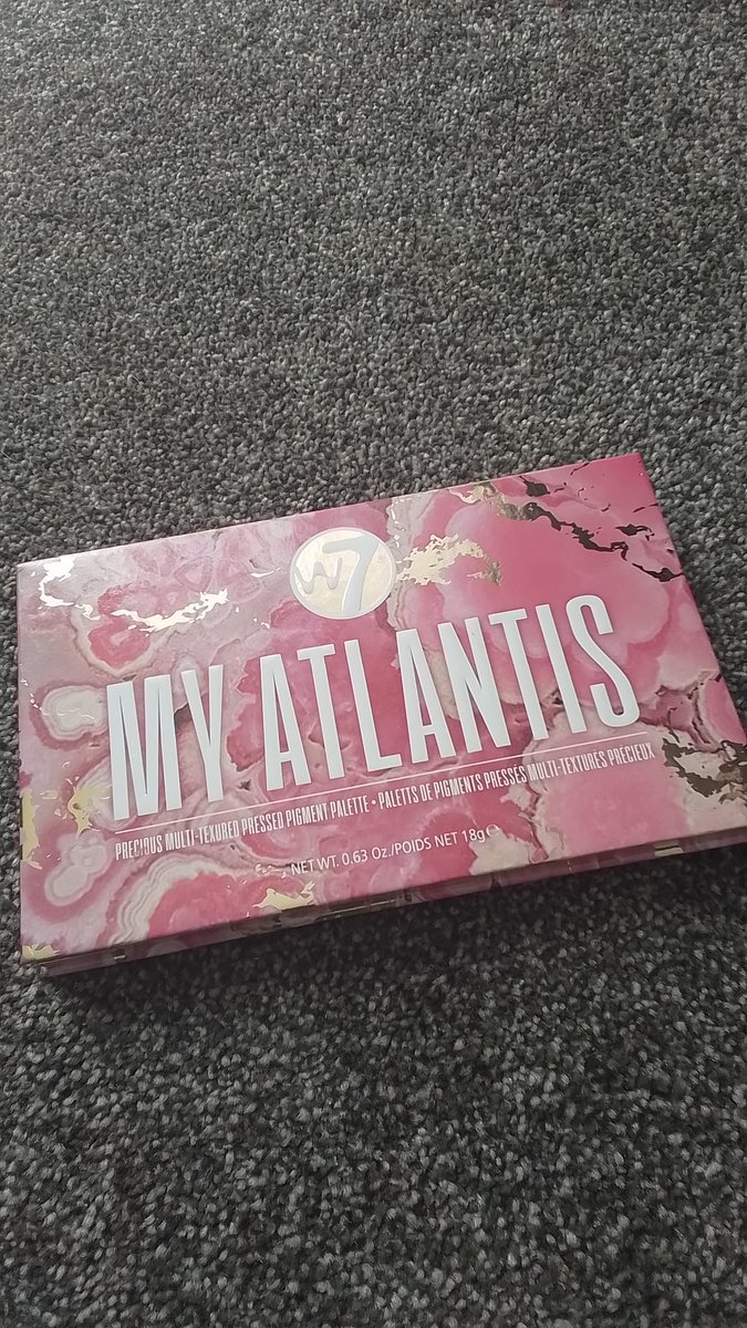 EyeMakeupSarah's tweet photo. I saw this eyeshadow palette by @W7makeup on someone's Tiktok and then i bought it myself, because I like the shades in the palette!
#eyeshadowpalette #makeup #makeuplover #makeupsarahlou #w7makeup https://t.co/ODXkBMBBiu