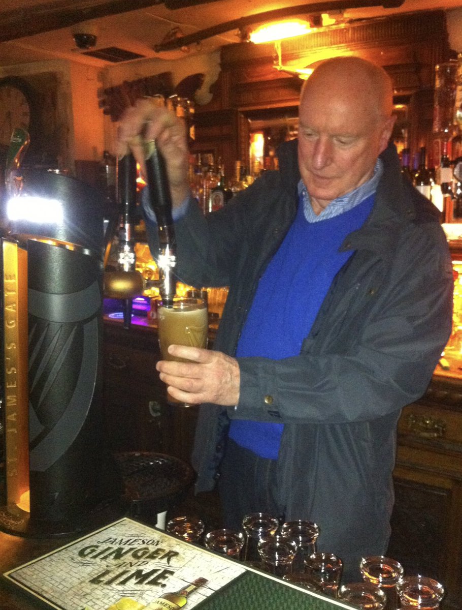 Simon Murdoch 📻📱🎧 tweet media