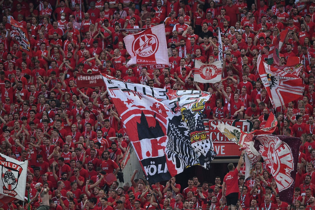 1. FC Köln empfängt 1. FC Slovácko – Alle Informationen
Am 15. September empfängt der 1. FC Köln den 1. FC Slovácko zum ersten Heimspiel ...

Zum Beitrag: 
l8r.it/tKQj

#effzeh #conferenceleague #slovacko