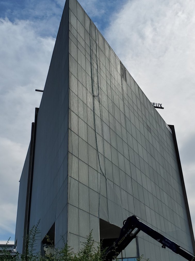 Échanges au <a href="/CIRI_Lyon/">CIRI Lyon</a> puis visite de la tranche 1 du nouveau bâtiment dont la livraison est prévue pour novembre. Un projet majeur pour permettre un regroupement d’une partie des équipes de ce fleuron de la recherche biomédicale française @ENSdeLyon <a href="/UnivLyon1/">Université Lyon 1</a>