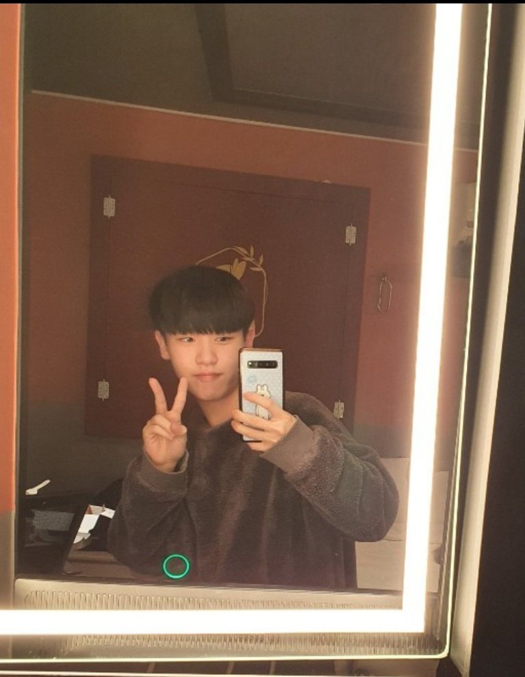 simcm9601's tweet photo. #게친소 #ㄱㅊㅅ 
아싸랑 친구할사람!
트위터 너무 어렵다 😢 https://t.co/QdyXSmZwY7