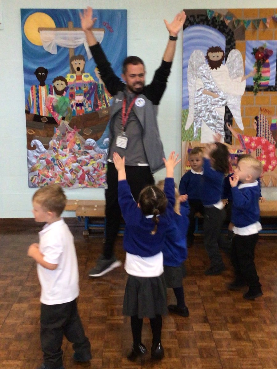 stjameswigan's tweet photo. What a fantastic P.E session Pre-school had with Wigan Athletics Craig this morning - we discovered new skills and built our strength #ASPIRE #Stimulatingactivities #physical #eyfs #wiganatheletic https://t.co/gLxLcP0RZ0