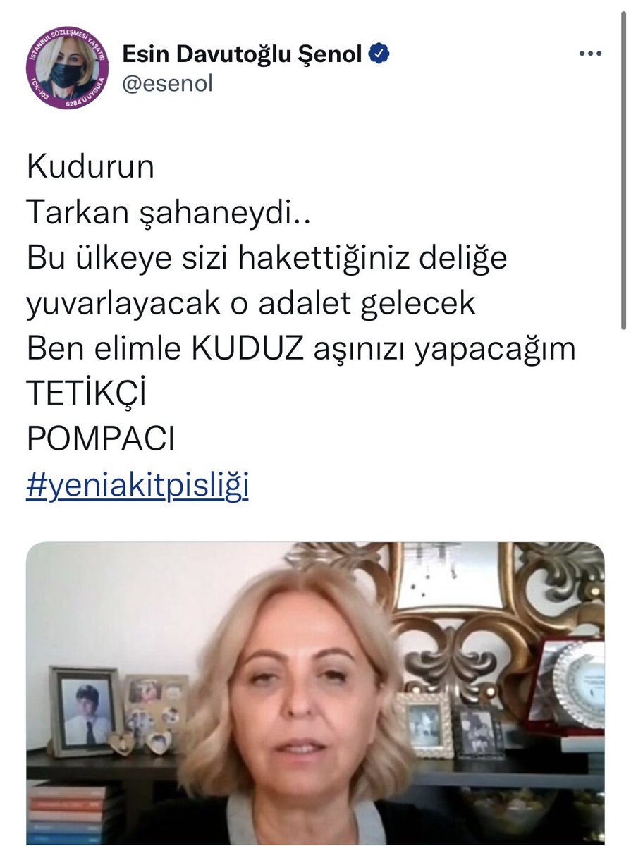 AliDurman6's tweet photo. @esenol Mustafa Kâmal 'in kendisini emanet ettiği hekim 😁😁 https://t.co/l8mFnyD4dH