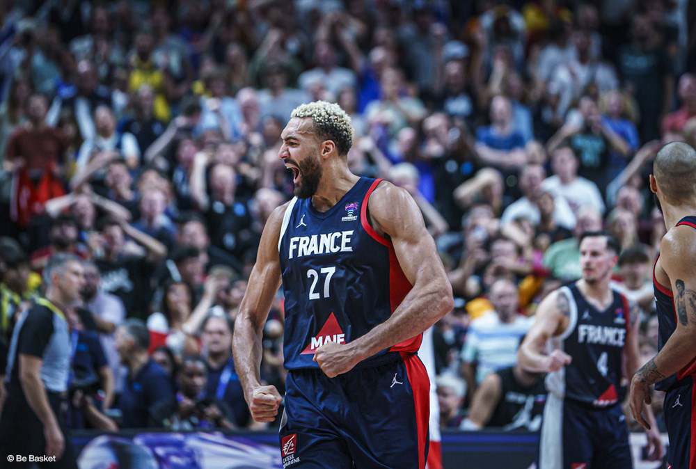 H-3 avant le choc France-Italie en quarts de finale de l'Eurobasket 🏀
Force à l'équipe de France, et forcément la #GautierTeam aura les yeux rivés sur notre champion <a href="/rudygobert27/">Rudy Gobert</a> ✨
RDV à 17h15 pour soutenir les bleus 💪
#TeamFranceBasket #PassionnémentBleu #EuroBasket #FRAITA