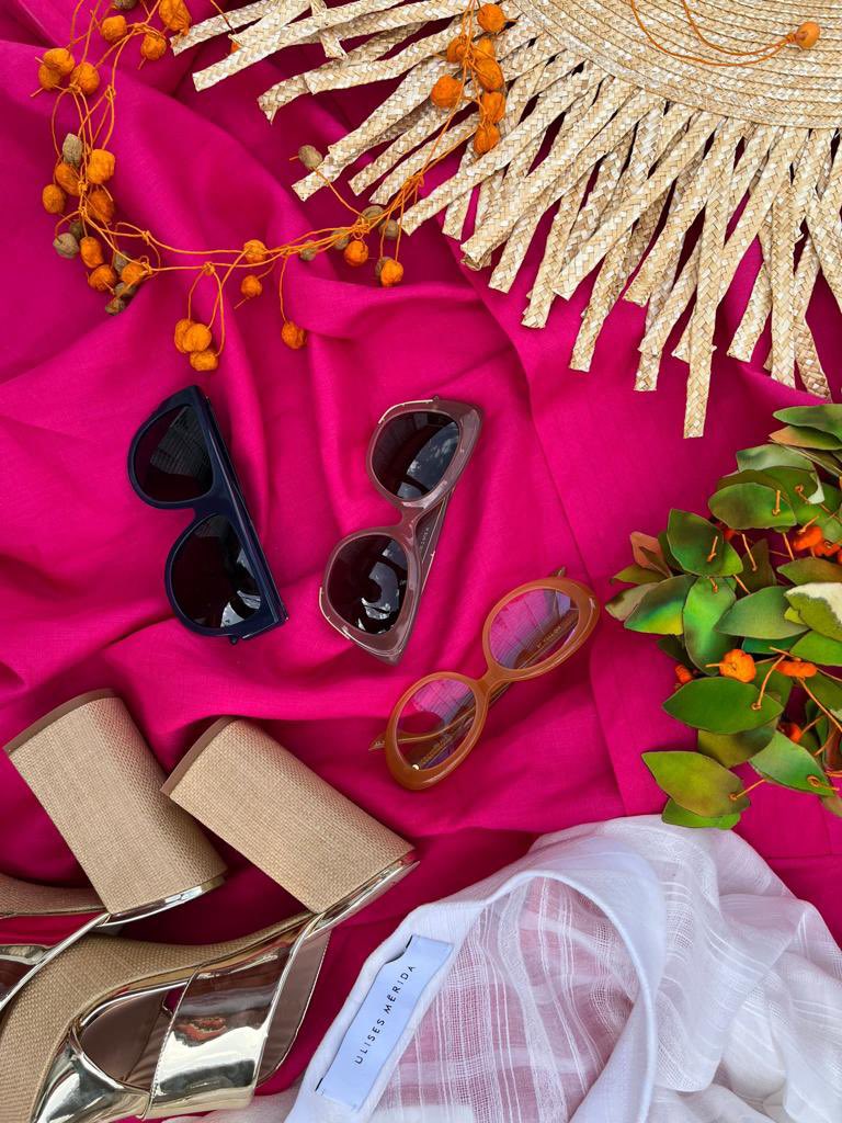 UlisesMerida's tweet photo. En esta edición de @MBFWMadrid nos acompañan:
sombreros Zahati 
joyas Begoña Rentero
gafas de Multiópticas @mo_multiopticas 
pañuelos Sebastián Andreu  
calzado Unisa Shoes 
lmúsica de la Agrupación Municipal Cisneros con la colaboración del Ayuntamiento de Gálvez https://t.co/Ysap0sLZ2E