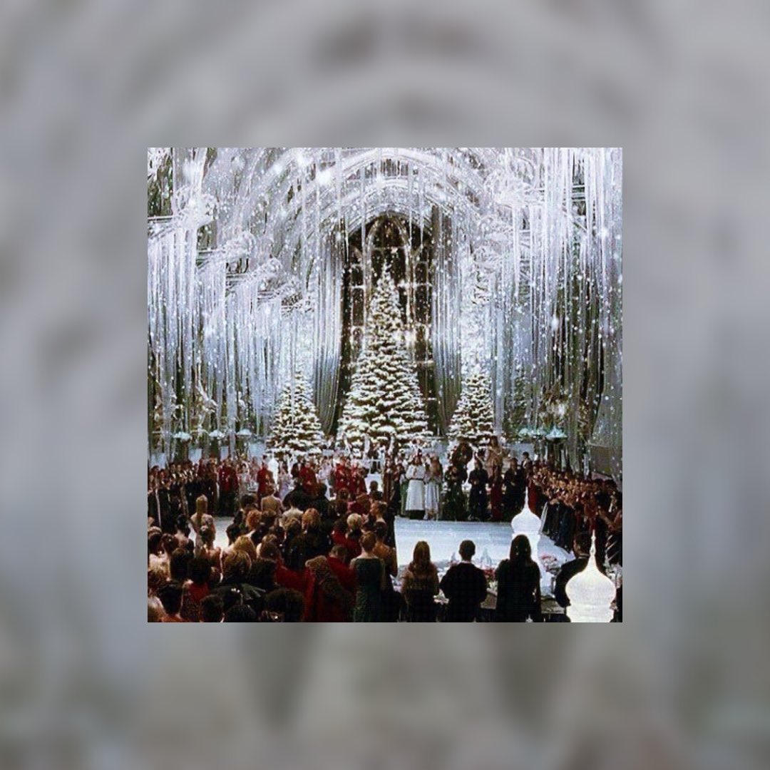 rosenpoizn's tweet image. ⠀

#𝒕𝒓𝒊𝒘𝒊𝒛𝒂𝒓𝒅𝒊𝒏𝒈𝑨𝑼 

𝐭𝐢𝐭𝐥𝐞⠀เป็นเกียรติอย่างยิ่ง
𝐥𝐨𝐜𝐚𝐭𝐢𝐨𝐧⠀ห้องโถงใหญ่ , ฮอกวอตส์
𝐞𝐯𝐞𝐧𝐭⠀งานยูลบอล

⠀