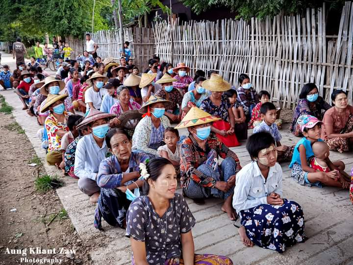 miN13700's tweet photo. For the @UN continued recognition of Ambassador U Kyaw Moe Tun, the protesters of Chindwin West Bank Strike in Sagaing Region continued their daily protest against the murderous military dictator on Sep 14.

#UN_ProveYourExistence4Justice
#2022Sept14Coup
#WhatsHappeninglnMyanmar https://t.co/MLR9YTzLi4