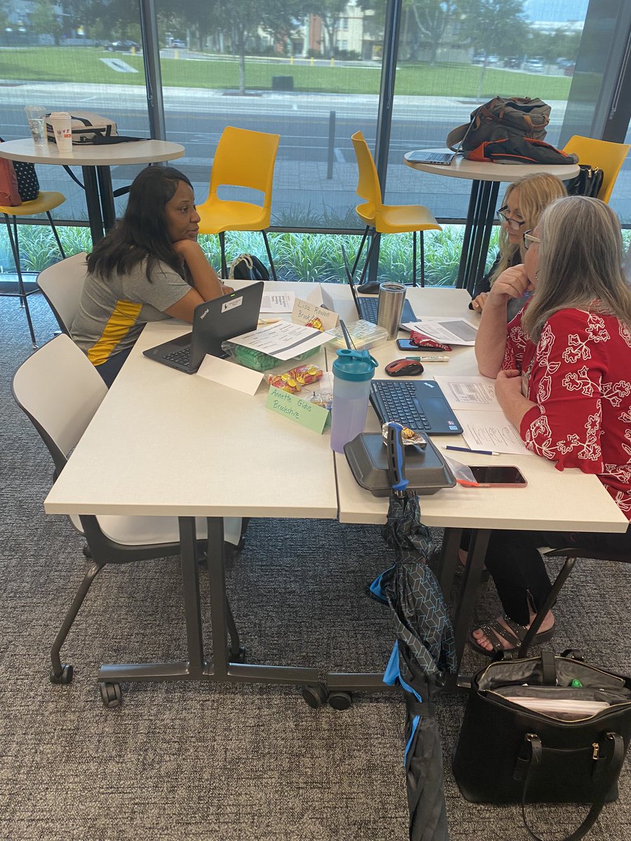 lwilcox_ocps's tweet photo. Pedagogy in Practice. 2nd grade teachers engaging in learning about fluency. @CDLocps @DaveGorham_OCPS @RobBixler_OCPS #OCPSImpact2022 #IMPACTMath https://t.co/NdQfSl4dg4