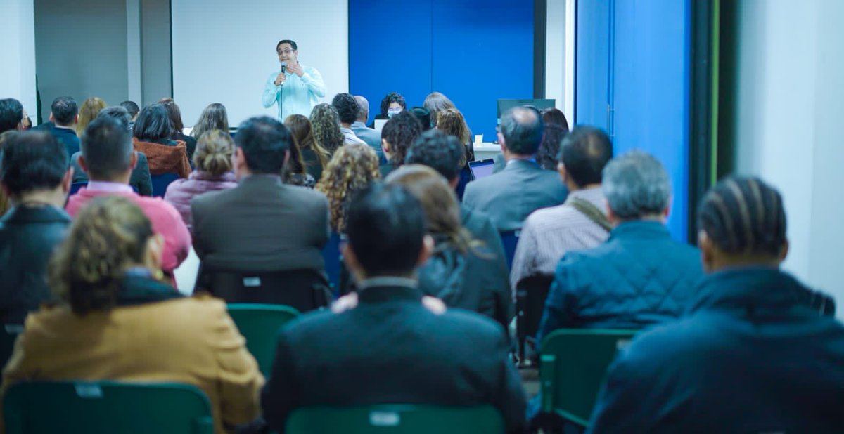 DNP_Colombia's tweet photo. #AEstaHora la Dirección de Gobierno, Derechos Humanos y Paz del #DNP lidera capacitación para entidades del Gobierno nacional, a fin de orientar el proceso de #ConsultaPrevia a pueblos y comunidades, en el marco del Plan Nacional de Desarrollo (#PND) 2022-2026. https://t.co/1N6tW0b3Wu