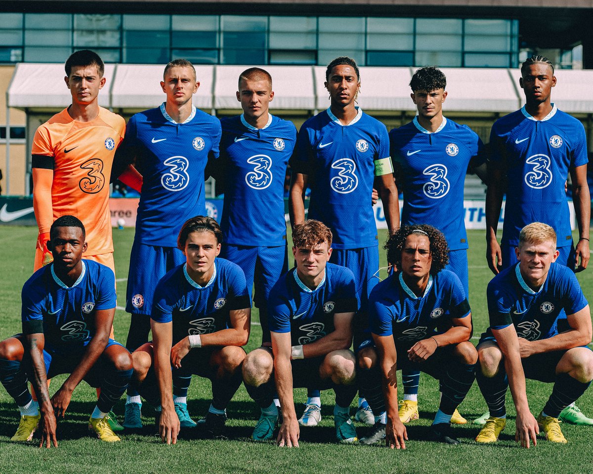 ChelseaFC's tweet image. Chances at both ends as we approach the half hour mark but we&apos;re still level.

🔵 0-0 ⚪️ [29] #UYL