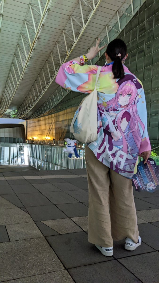 f97xborne's tweet photo. 生存報告
なかなか楽しく生きてます。

とりあえずマジカルミライは最高でした。

#マジカルミライ
#マジカルミライ10th 
#マジカルミライ2022 https://t.co/lMSWai5hEm