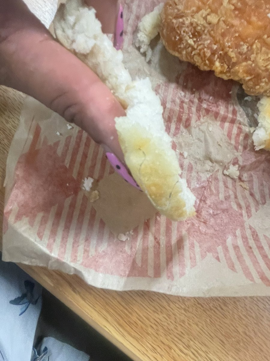 ItsMeToi's tweet photo. As a #NC native I’ve always been a fan of @Bojangles breakfast. This morning they decided to give me a little extra with my Cajun Filet Biscuit. There is a piece of wire/string baked into the bread, literally baked in between the dough!! Thank you Jesus I didn’t bite into it!🤮 https://t.co/KfVycsT2gr