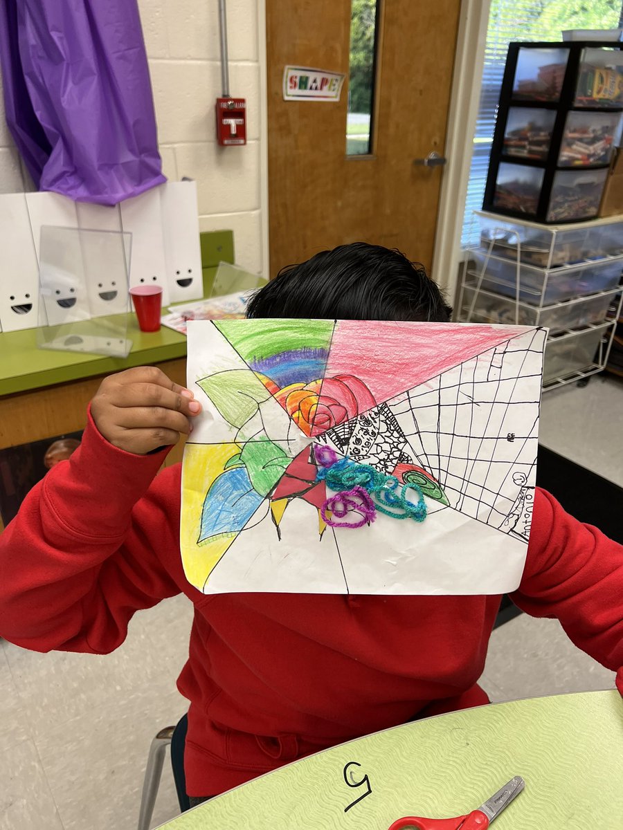 WMESArtists's tweet photo. Element of art roses are complete! Super proud of the these fourth graders and their hard work this first quarter! #ourpackisontrack #wolfmeadowelementary #cabarruscountyschools #art #artclass #elementsofart https://t.co/CZjlLyMqJU