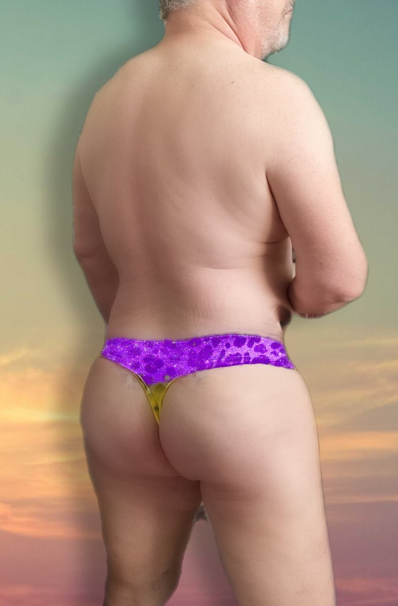 TadMoore8what's tweet photo. Hump day vibes #HappyHumpDay #barebutt #barehumps #bigbooty #bigbutt #BigBoys #dumper #dumptruck #bubblebutt #buttcheeks #gayaf #gay #happilyvers #Humpdayhappiness #humpwednesday #TeamVers #TeamPierced # https://t.co/4mrd5SgGhs