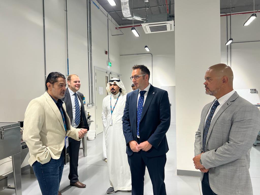 زارت شركة بينانت @PennantPLC المنشآت التدريبية لشركة بي أيه أي سيستمز السعودية للتطوير و التدريب و التقوا ببعض أعضاء مجلس الإدارة وذلك حرصا منا على استمرارية التواصل مع شراكائنا والتقدم في مجالات صيانة الطائرات.