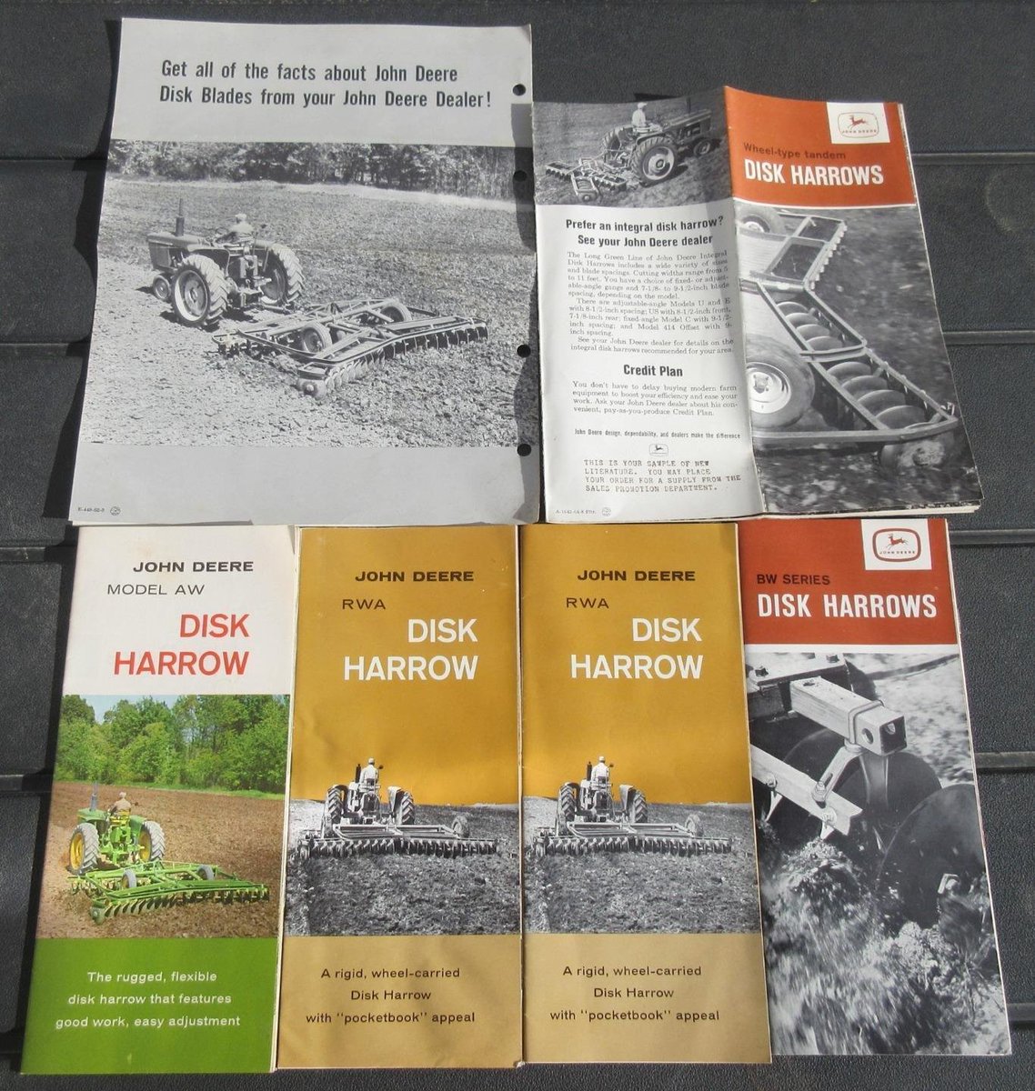 rusticrelics04's tweet photo. Vintage JOHN DEERE DISK HARROW BROCHURE'S tandem BW RWA AW Blades 1961 62 1963 1964 https://t.co/hE144sbS83
#JohnDeere #Ag #AgTwitter #agriculture #brochure #oldads #Collector #midcentury #farming #Farmer #gifts #harvest #ebay #plow #disking #harrow #midcenturyfarm #RWA #SW #agro https://t.co/yjwATtgAfh