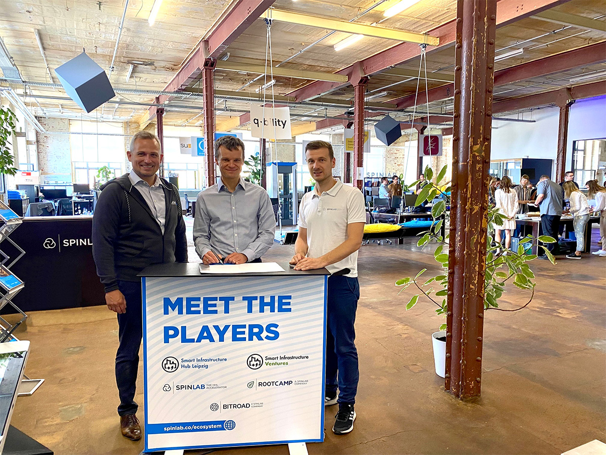 SpinLab - The HHL Accelerator (@spinlableipzig) on Twitter photo SpinLab has gained Universitätsklinikum #Leipzig <a href="/UKL_Leipzig/">Universitätsklinikum Leipzig</a> one of the most renowned clinics in Germany as an #innovation partner. Check out our press release: bit.ly/3BeJAvl SpinLab has gained Universitätsklinikum #Leipzig <a href="/UKL_Leipzig/">Universitätsklinikum Leipzig</a> one of the most renowned clinics in Germany as an #innovation partner. Check out our press release: bit.ly/3BeJAvl