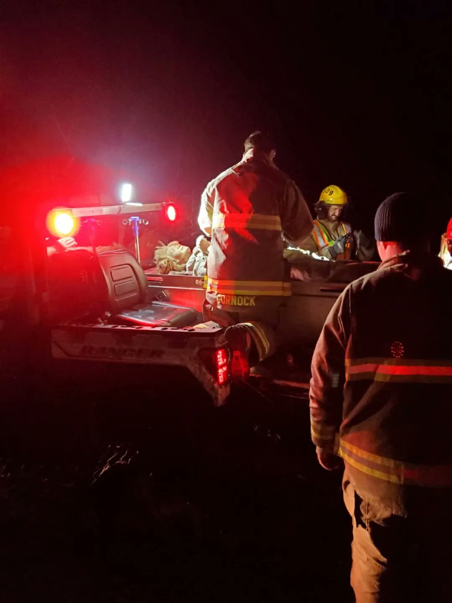 MBAgDays's tweet photo. Manitoba Ag Days is awarding eight community safety grants to rural fire departments. Visit our website to apply and let us know how your fire department would use the $2000 community grant.  Retweet and tell your firefighter friends!
📷 Glenboro/South Cypress Fire Department https://t.co/z0Qas4NcD4
