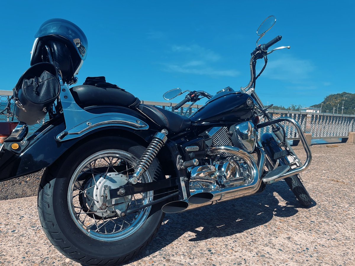 Re1_Re2's tweet photo. バイク垢作ったので自己紹介

【名前】Re  
【性別】熟女
【年齢】アラフィフ
【住み】甲信越
【相棒】ドラッグスター250
【好き】お酒

若くないのに免許取りました
亀のように走ります🐢
老若男女お友達欲しいです
よろしくお願いします☺️

 #バイク乗りとして軽く自己紹介
 #バイク好きと繋がりたい https://t.co/6eRR7xIS8Y