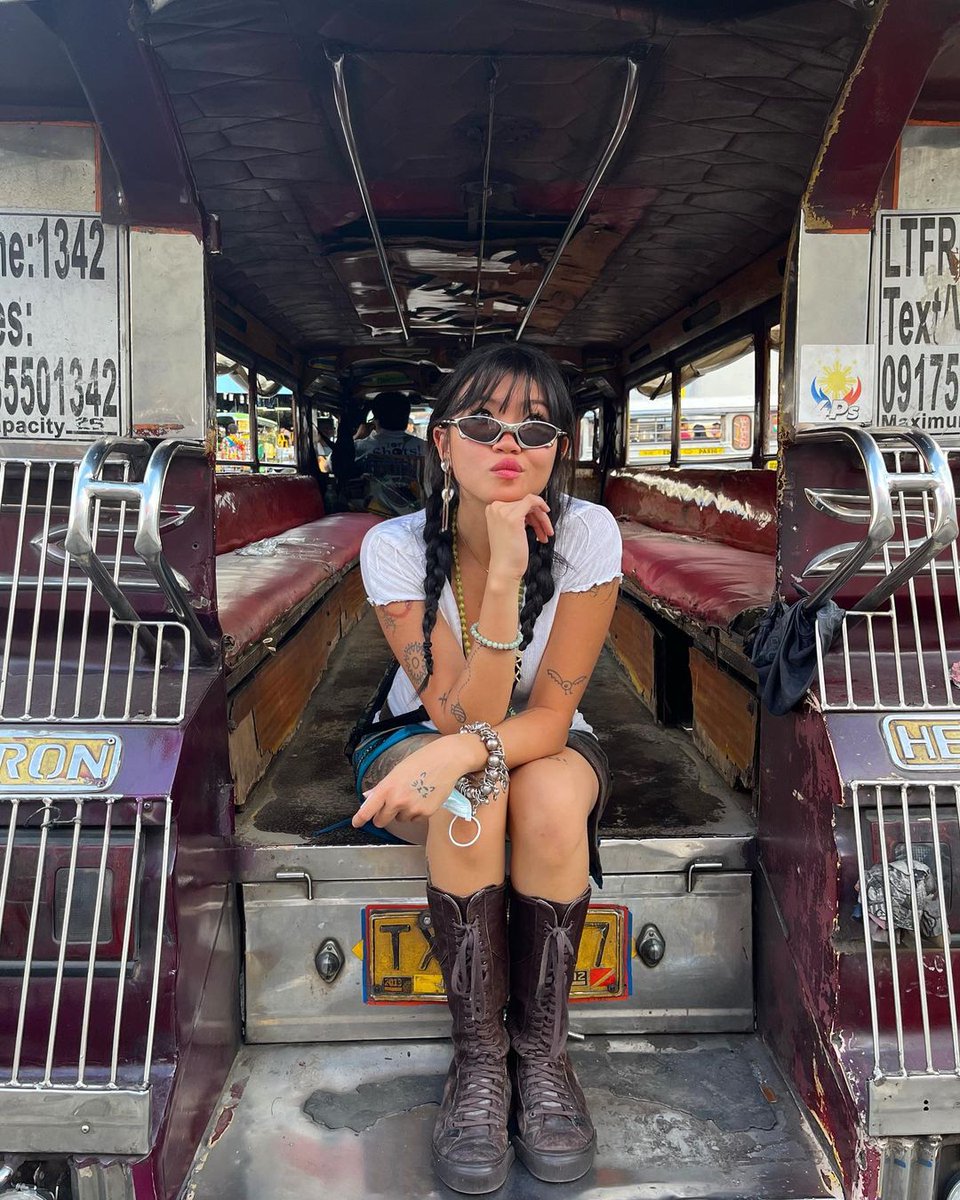 beab1flower's tweet photo. my stylish girl. https://t.co/UOT2haQcmD