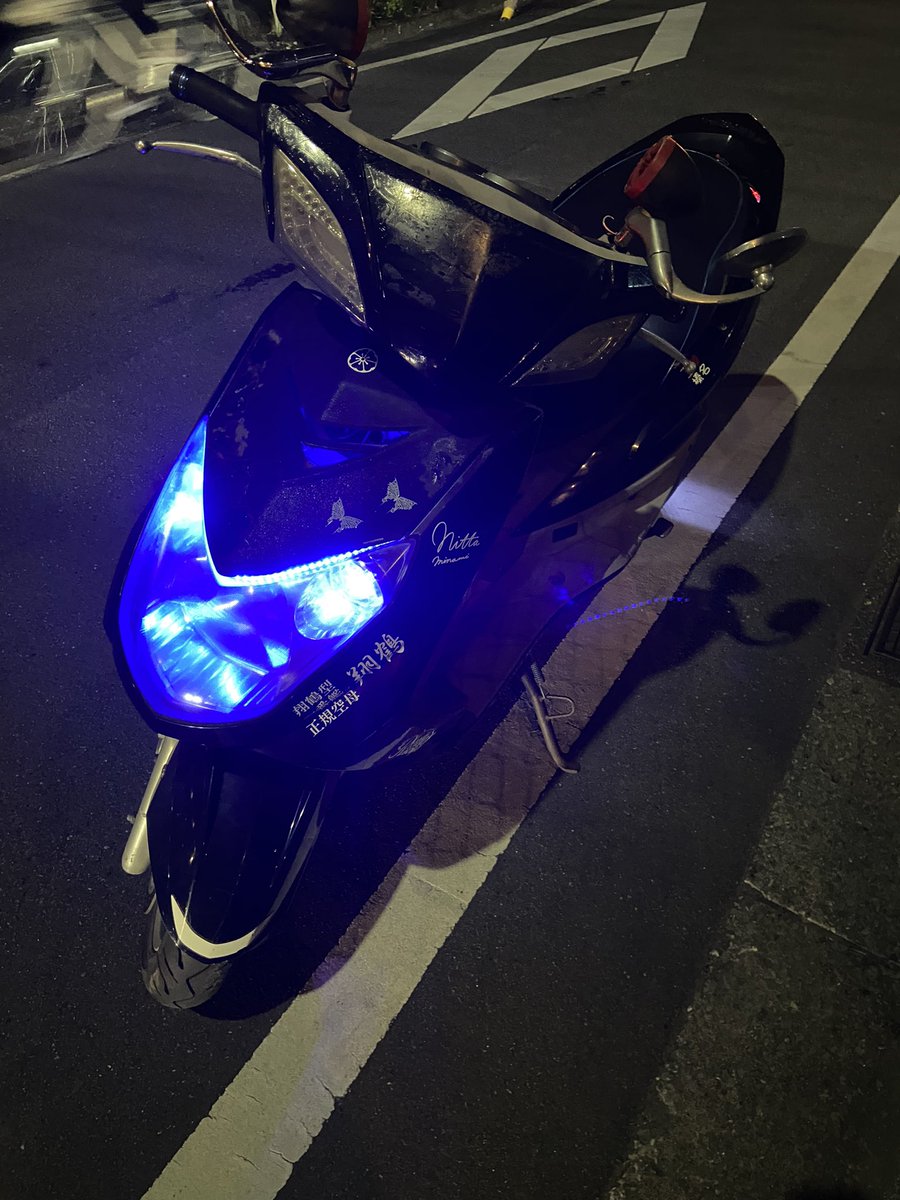 bikecustom6's tweet photo. 埼玉からシグナス売ります
マフラー、青ポジジョン、HID、メッキミラー
走行2万キロ
一括のみ8万円
購入希望の方はDM下さい
ご自宅までの配送手配も出来ます
#ワンツー #V125 #V125G #PCX #バイク https://t.co/j22G8lL39J